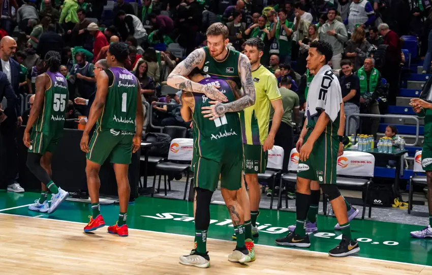 EL UNICAJA SE ACERCA A LA SEGUNDA POSICIÓN