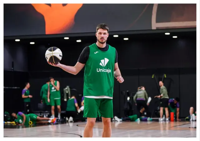 EL UNICAJA SE EJERCITÓ EN LA PISTA AUXILIAR DEL ROIG ARENA ESTE MIÉRCOLES