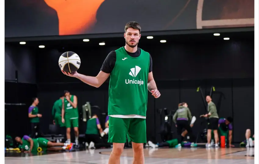 EL UNICAJA SE EJERCITÓ EN LA PISTA AUXILIAR DEL ROIG ARENA ESTE MIÉRCOLES