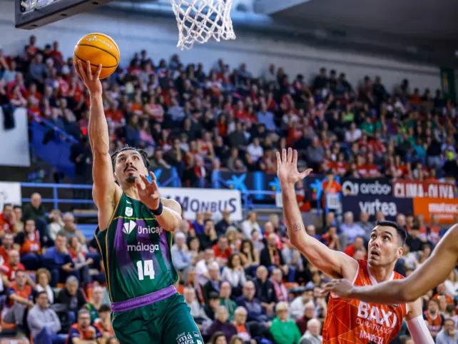 ESTE ES EL 1X1 Y LAS NOTAS DEL UNICAJA EN SU VICTORIA EN MANRESA