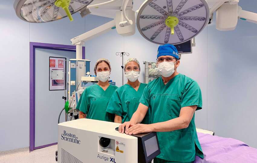 El Dr. Blanco junto a miembros del Servicio de Urologia de HM Hospitales en Malaga