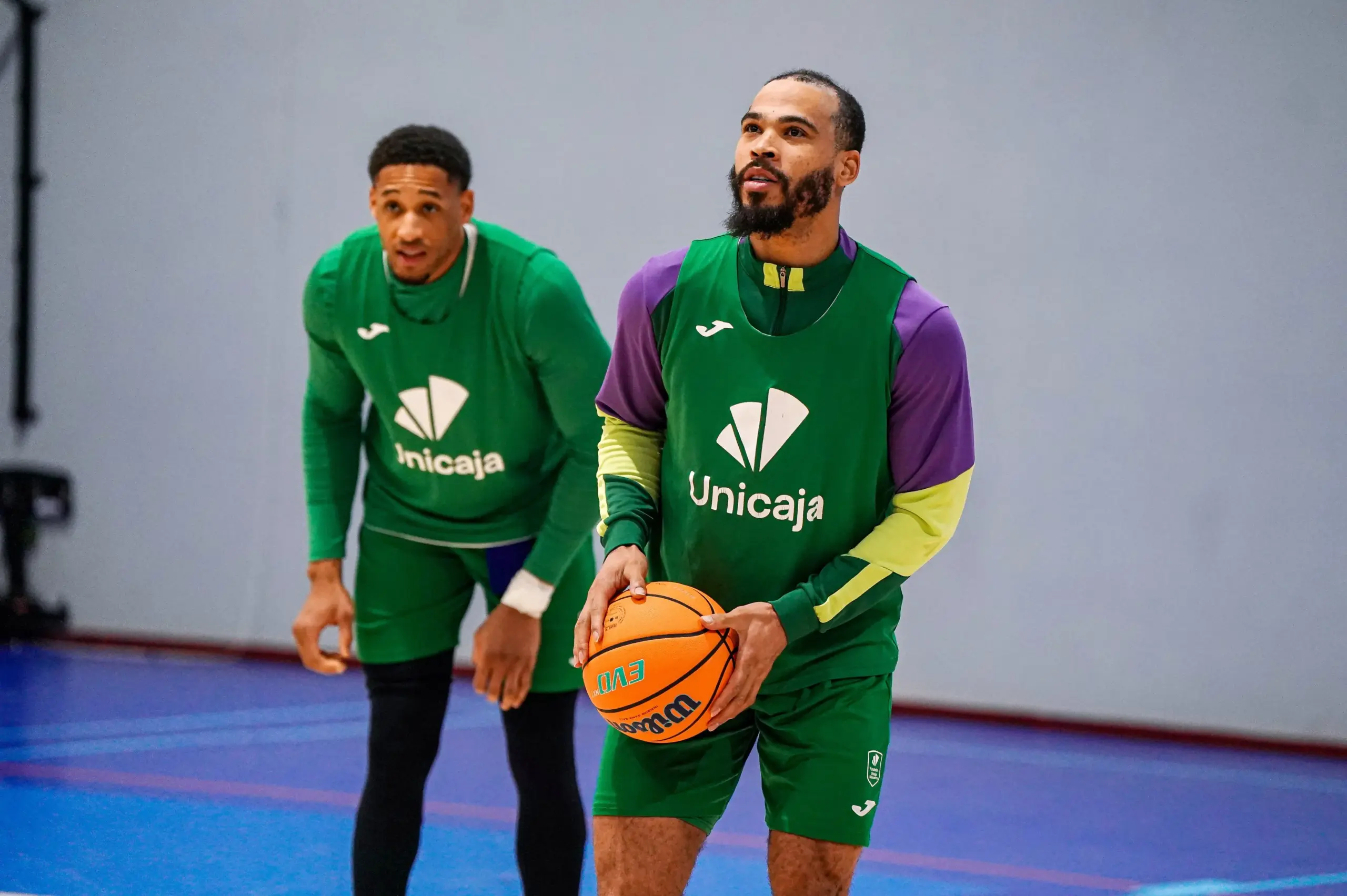El Unicaja se queda 'justo' de cupos