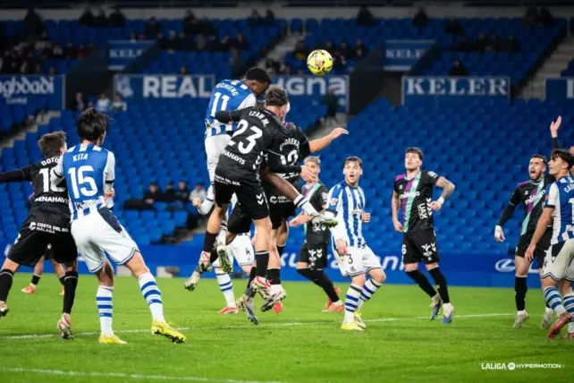 El Pizarrón: El exceso de balón largo y los centros laterales condenaron al Málaga