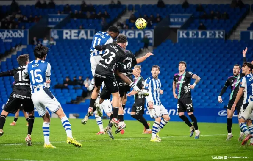 El Pizarrón: El exceso de balón largo y los centros laterales condenaron al Málaga