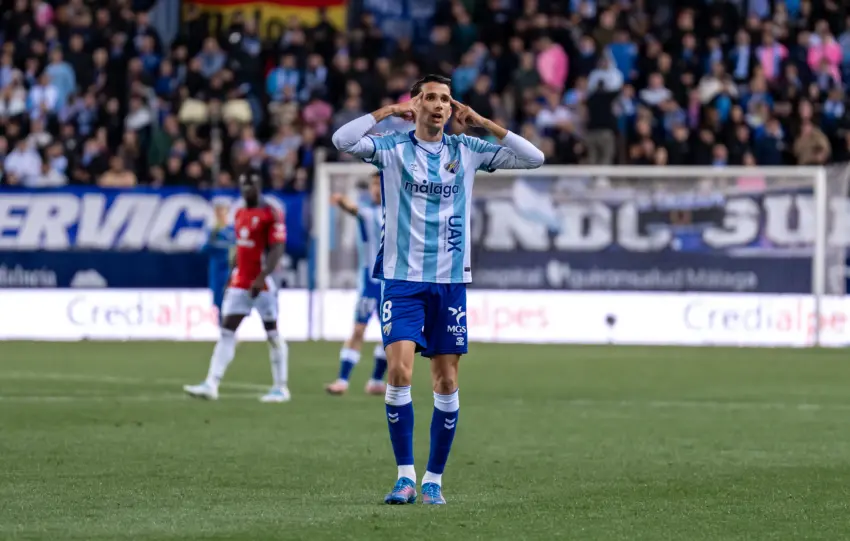 Juanpe renueva con el Málaga CF hasta 2028
