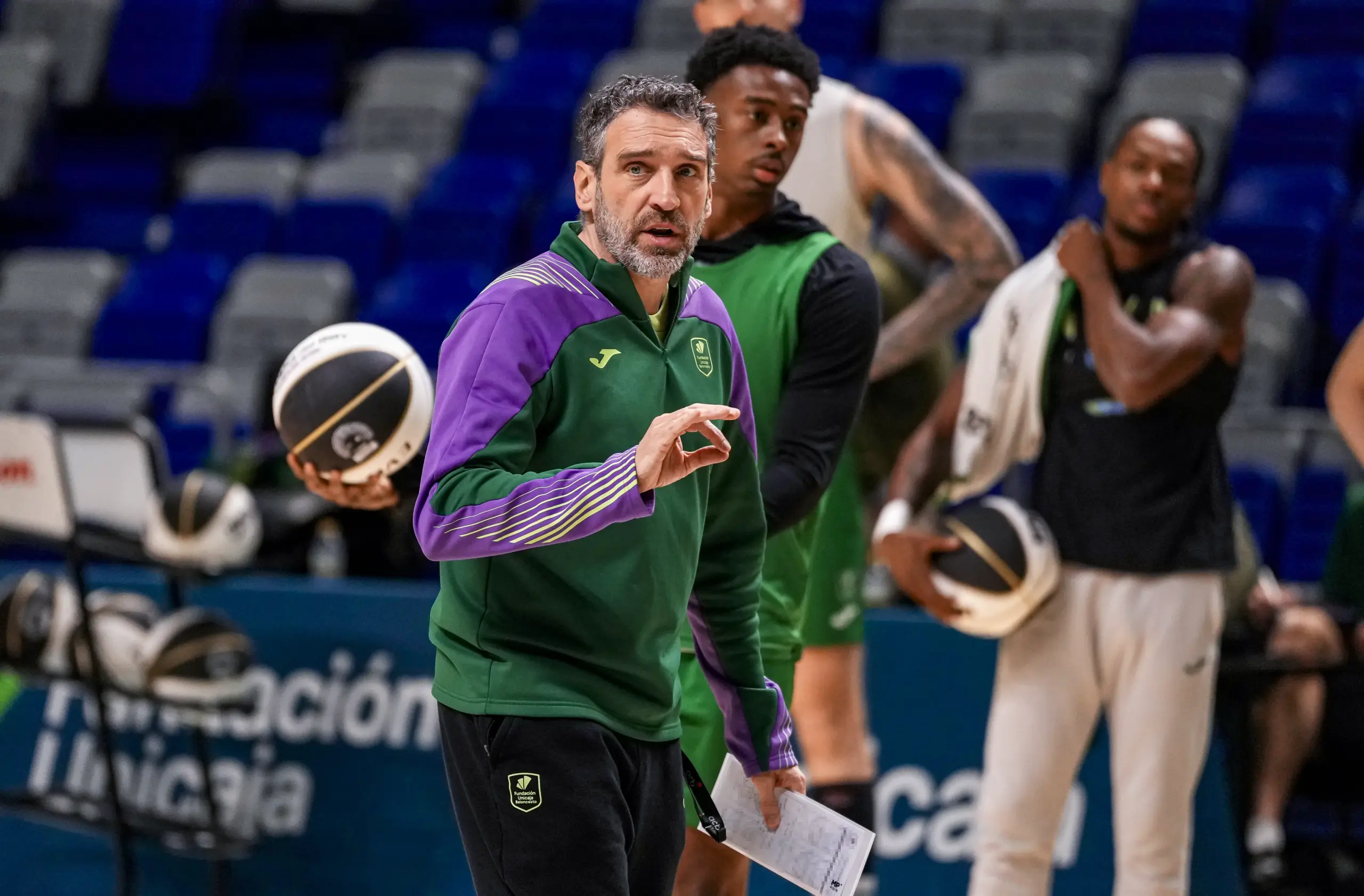 Trabajo en silencio y en la sombra en el Unicaja