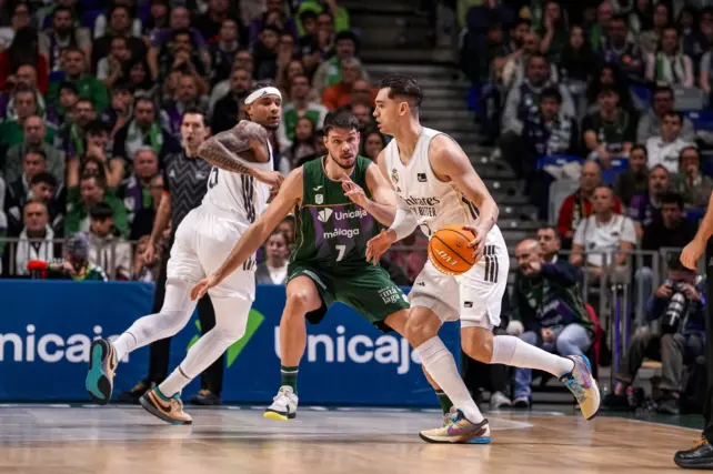 DIRECTO | El Unicaja se afilia al triple para ganar aire contra el Real Madrid