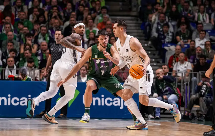 DIRECTO | El Unicaja se afilia al triple para ganar aire contra el Real Madrid