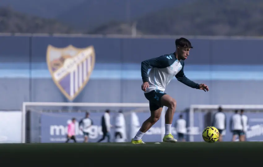 El Málaga recupera a Larrubia y a un lesionado de larga duración