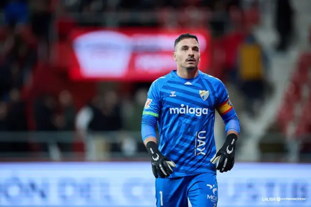 Alfonso Herrero en Anduva durante el CD Mirandés - Málaga CF