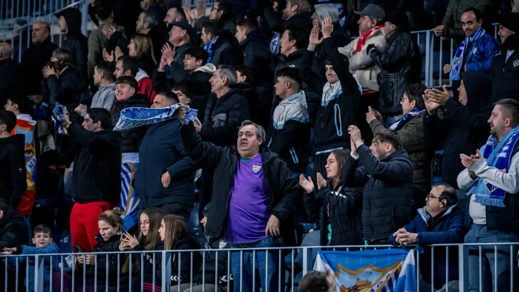 malaga cf cultural leonesa rosaleda aficion 8 1