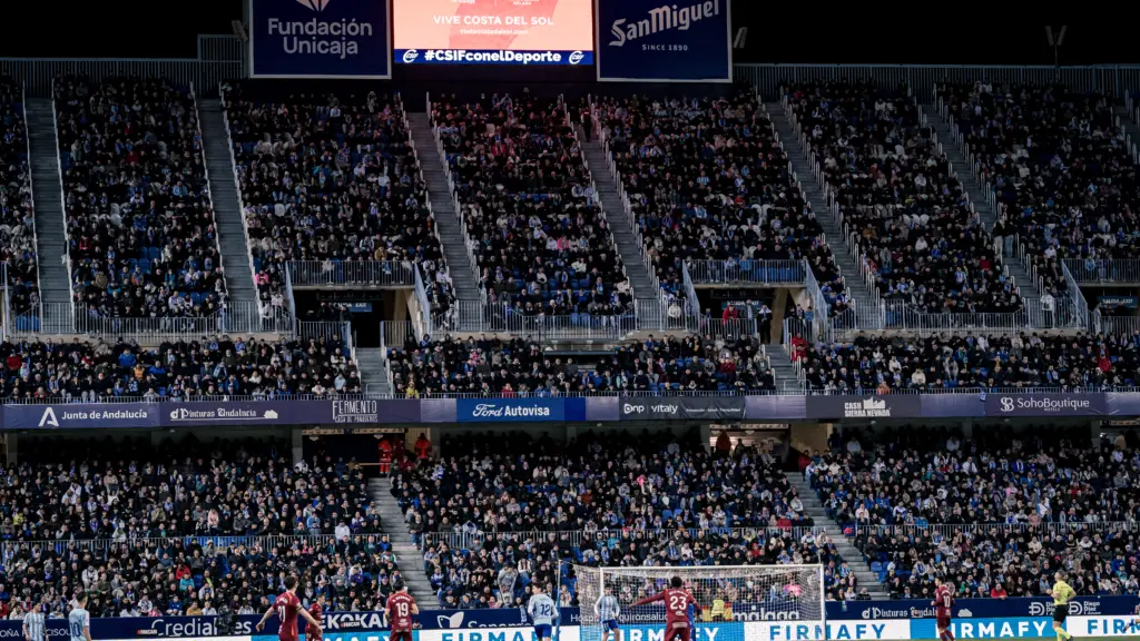 malaga cf cultural leonesa rosaleda aficion grada 1