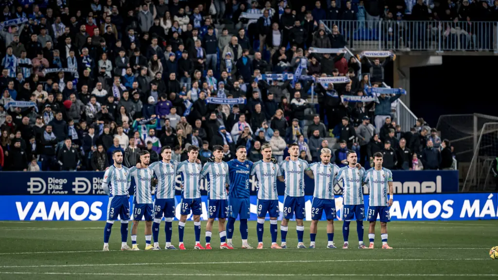 malaga cf cultural leonesa rosaleda alineacion once minuto silencio