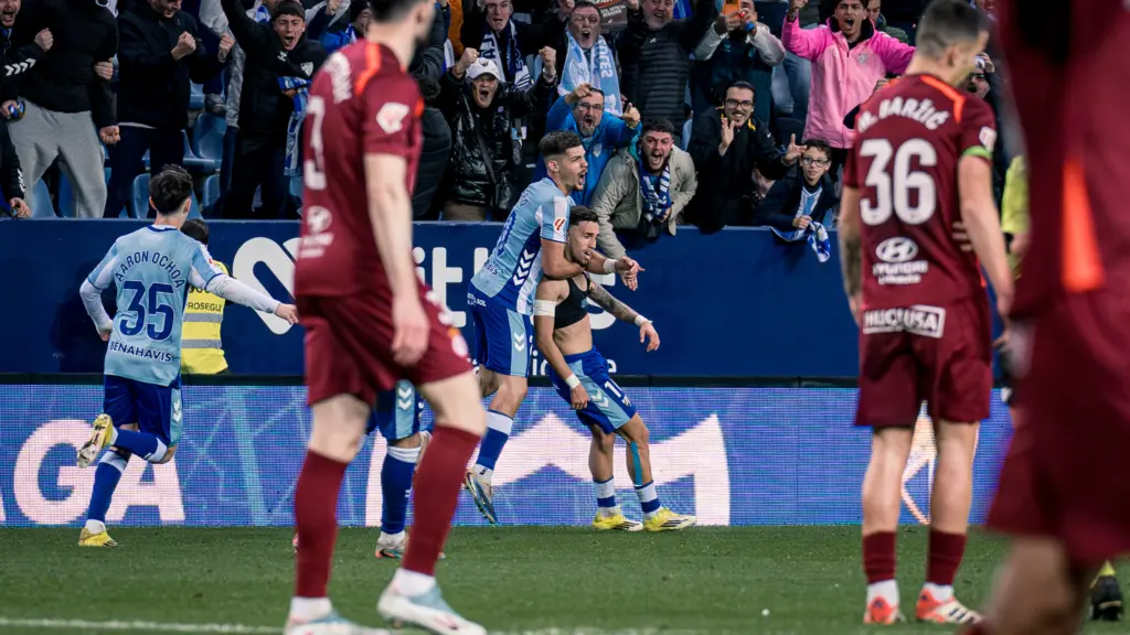 malaga cf cultural leonesa rosaleda larrubia celebracion 6