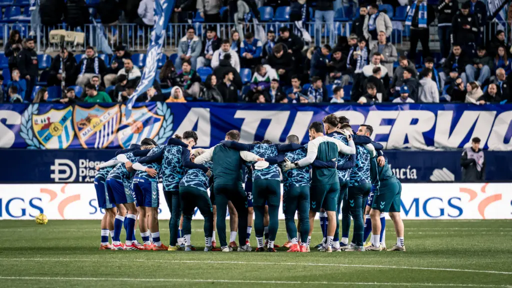 malaga cf cultural leonesa rosaleda pina alineacion once
