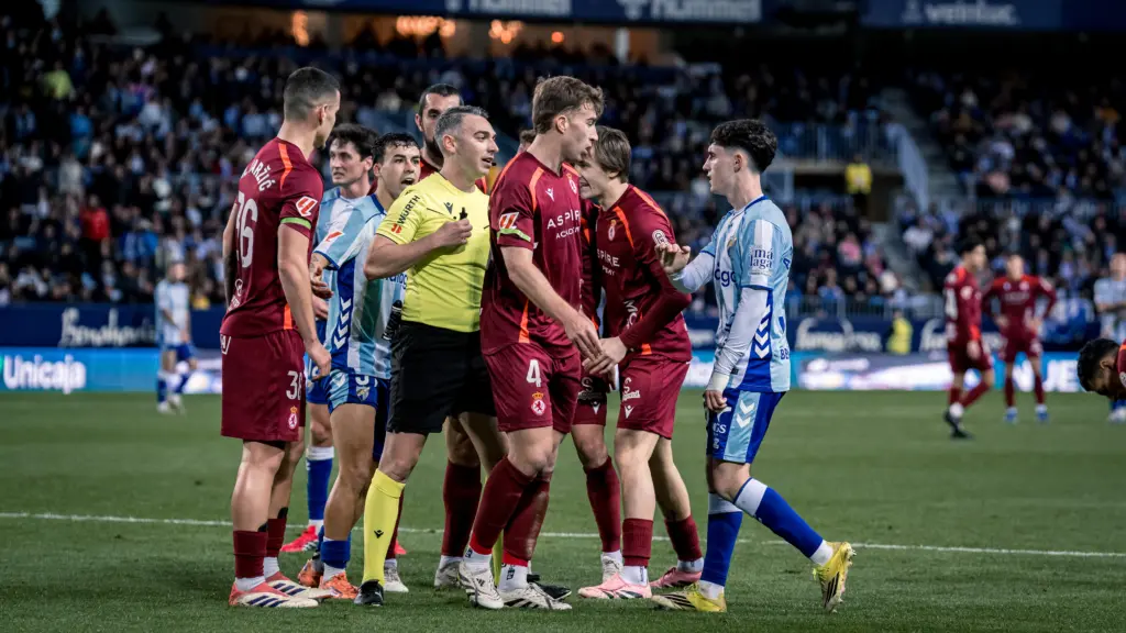 malaga cf cultural leonesa rosaleda tangana arbitro