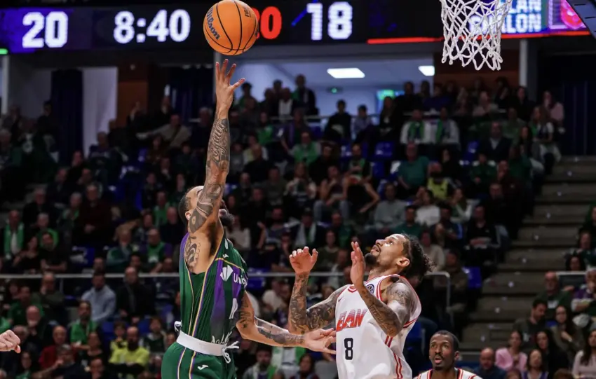 El debut de Cobbs: "Nos ha ayudado y no se ha equivocado en ninguna jugada"