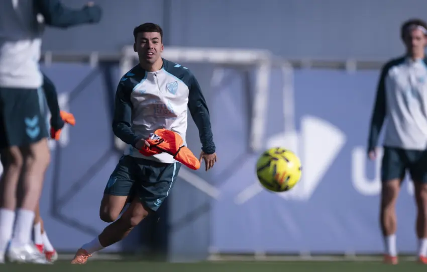 El Málaga inicia la semana del playoff con la ausencia de Rafita