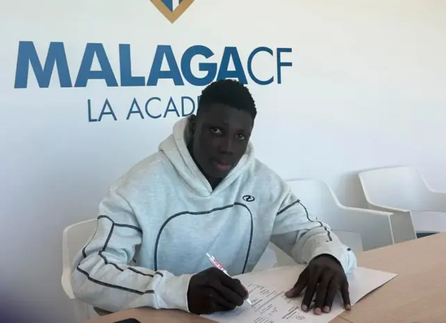 Loren Juarros firma a un lateral izquierdo