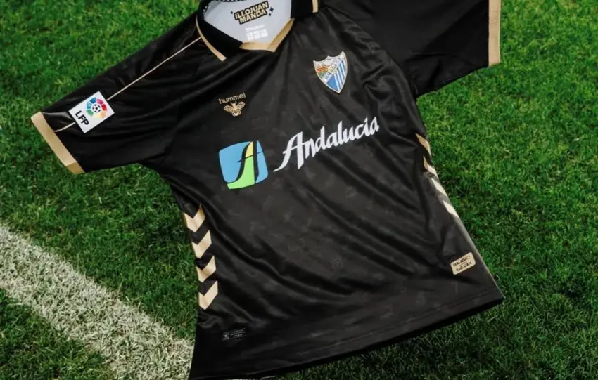 GALERÍA DE LA NUEVA CAMISETA LEGADO DEL MÁLAGA CF