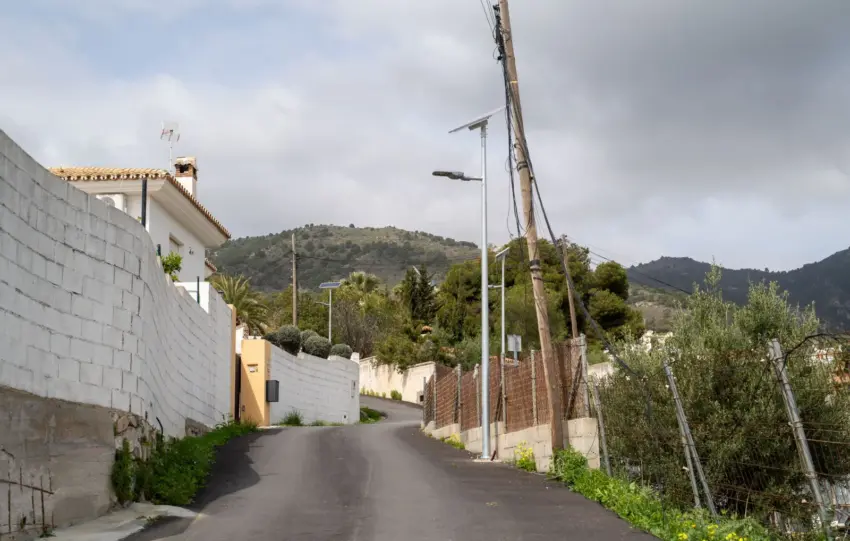 14 - ILUMINACIÓN CAMINOS BENALMADENA