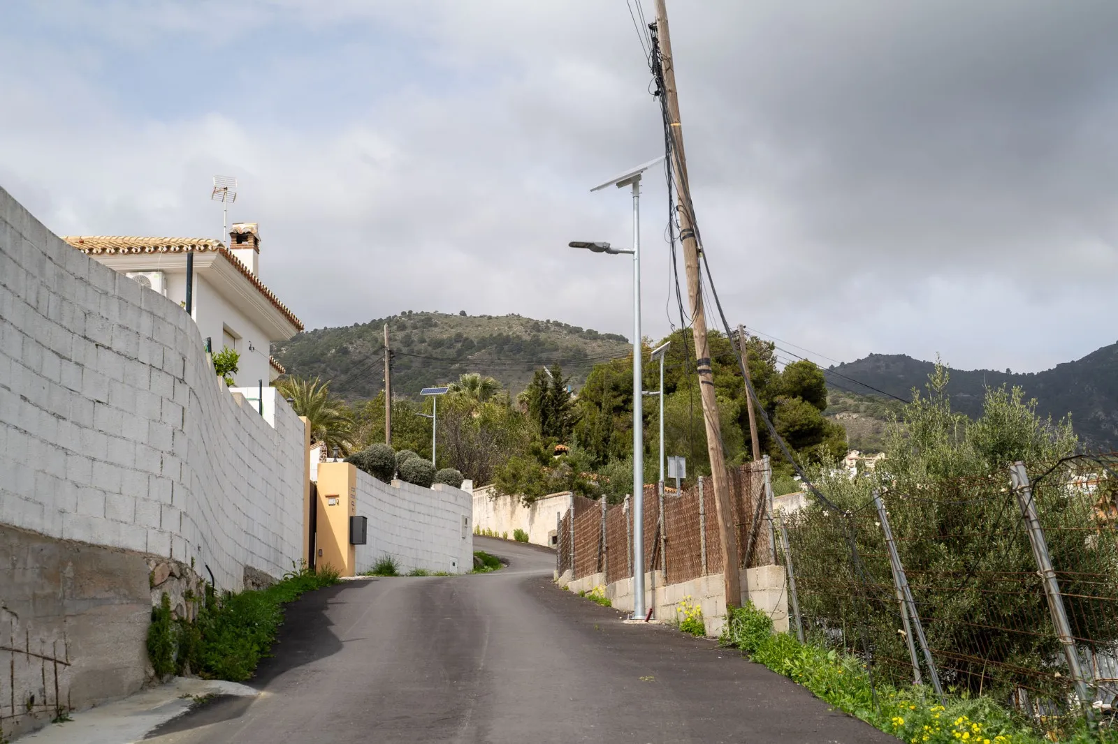 14 - ILUMINACIÓN CAMINOS BENALMADENA