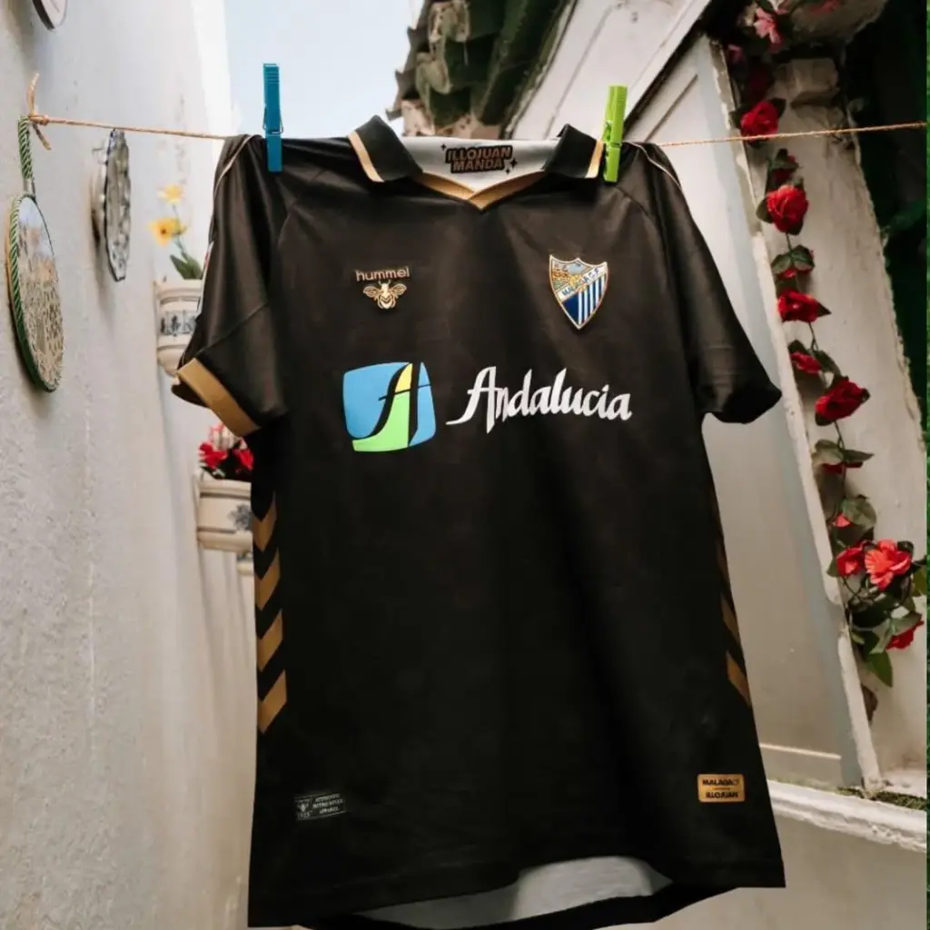 4 - NUEVA CAMISETA LEGADO DEL MÁLAGA CF