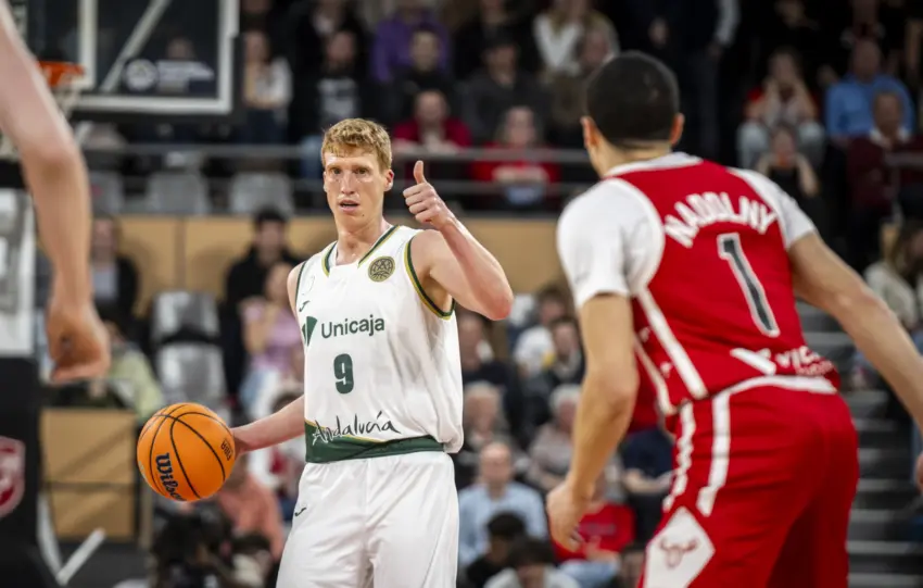 ALBERTO DÍAZ Y CHRIS DUARTE LAS MALAS NOTICIAS DE LA VICTORIA ANTE EL ELAN CHALON