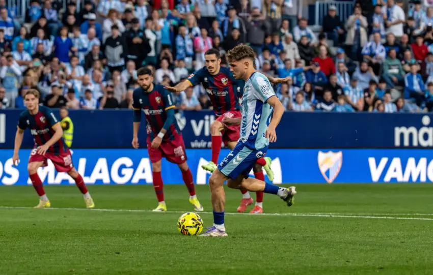Adrián Niño: "No era un examen para mi, sino un partido más para disfrutarlo"