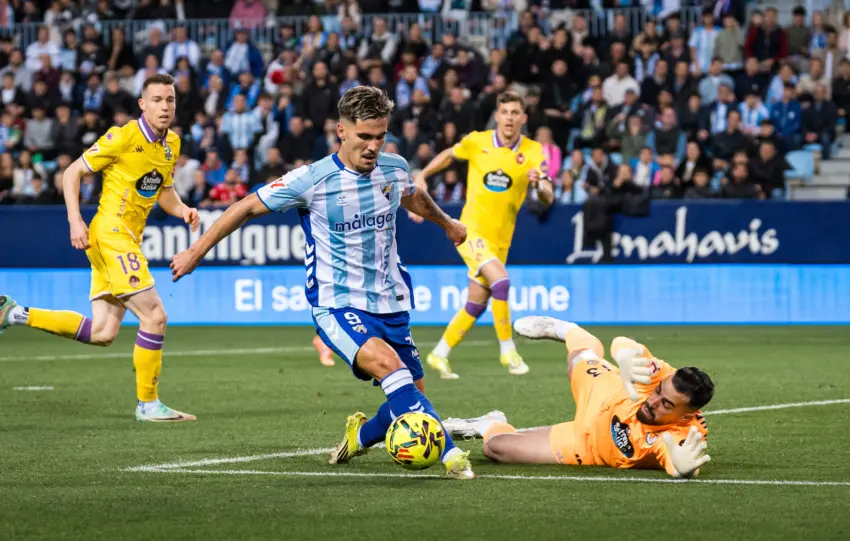 El Pizarrón: Chupete, jugador con más penaltis provocados de Segunda división