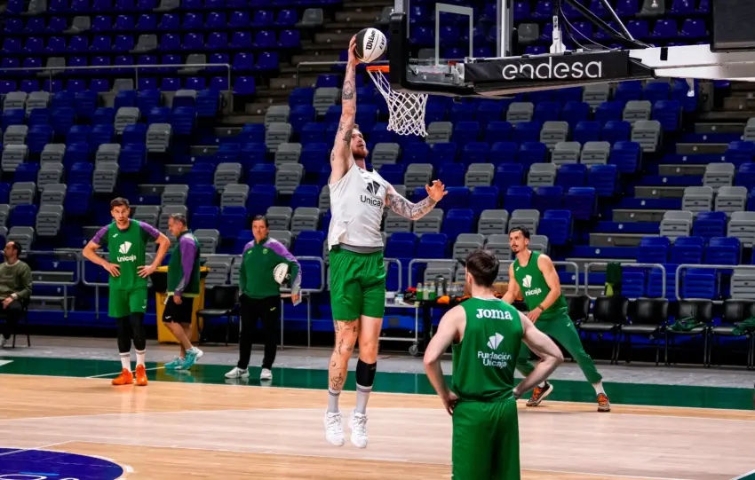 ESTADO DE LA ENFERMERÍA DEL UNICAJA ANTES DE VIAJAR A GIRONA