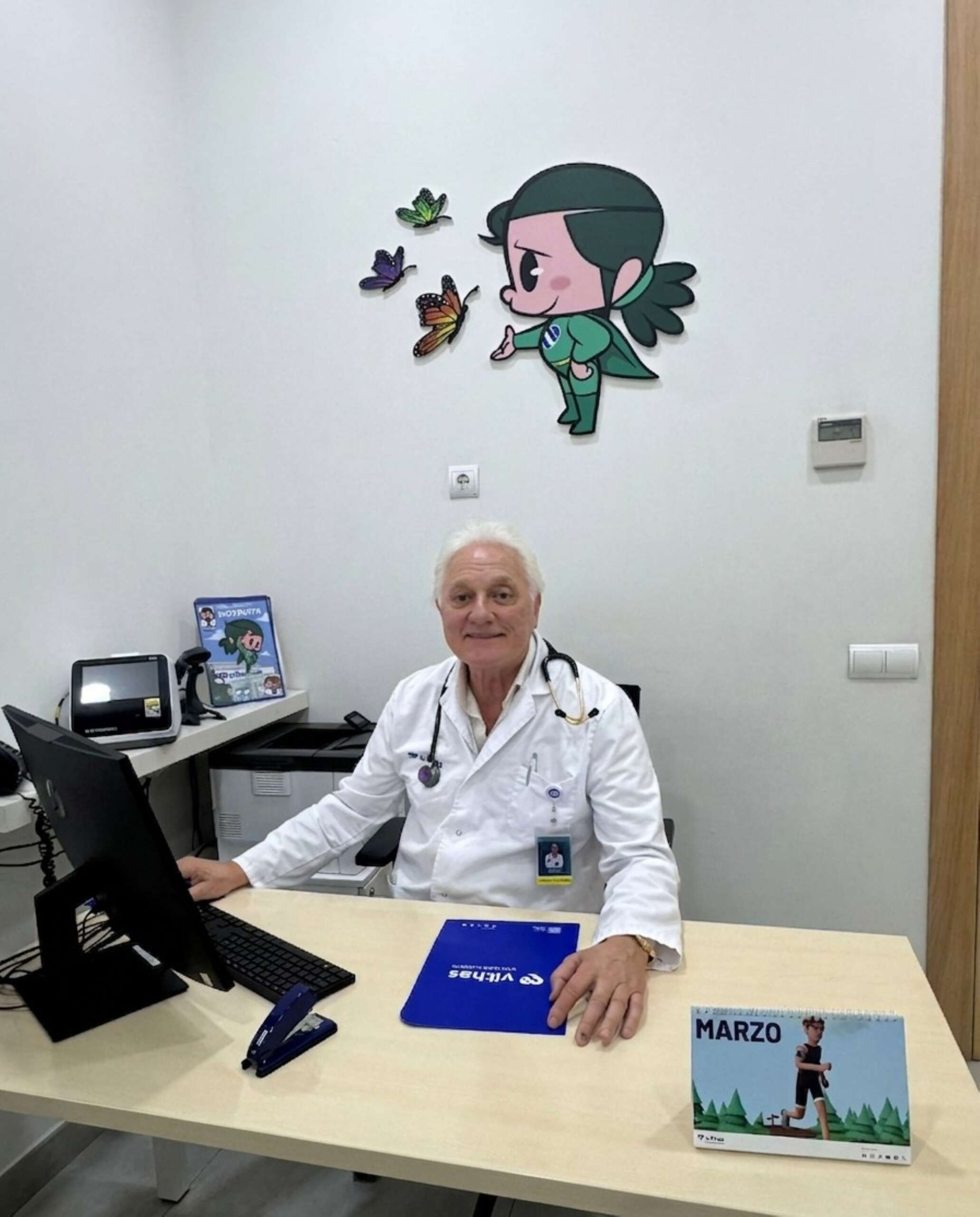 Radio Marca 34 El doctor Abel Emir Murgio Bellun jefe del Servicio de Pediatria del Hospital Vithas Xanit Estepona scaled