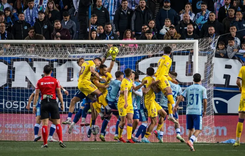 FUNES Y LA BALANZA DEL BALÓN PARADO
