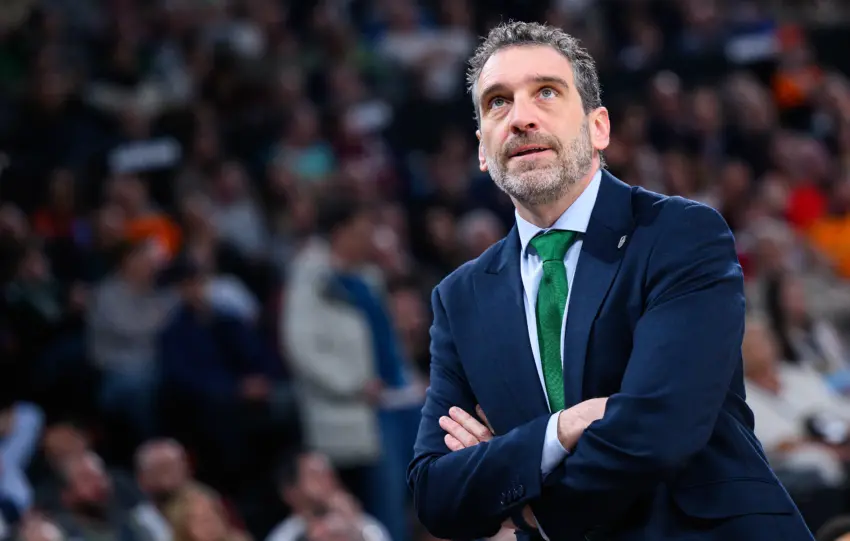 IBON NAVARRO NO SE VE EN EL FUTURO SIN LÓPEZ NIETO NI JUANMA RODRÍGUEZ