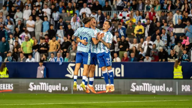 RESUMEN | Revive el triunfo de locura del Málaga CF ante el Huesca (5-3)