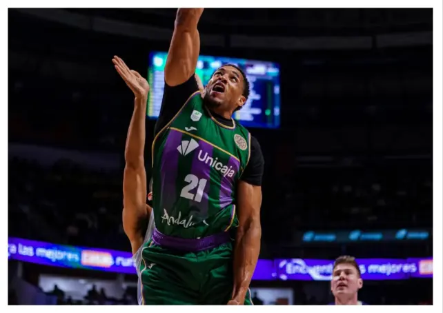 LA REVOLUCIÓN DEL 5 DEL UNICAJA ANTE EL JOVENTUT