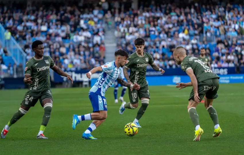 Un Málaga CF sin David Larrubia: el nuevo rompecabezas de Funes