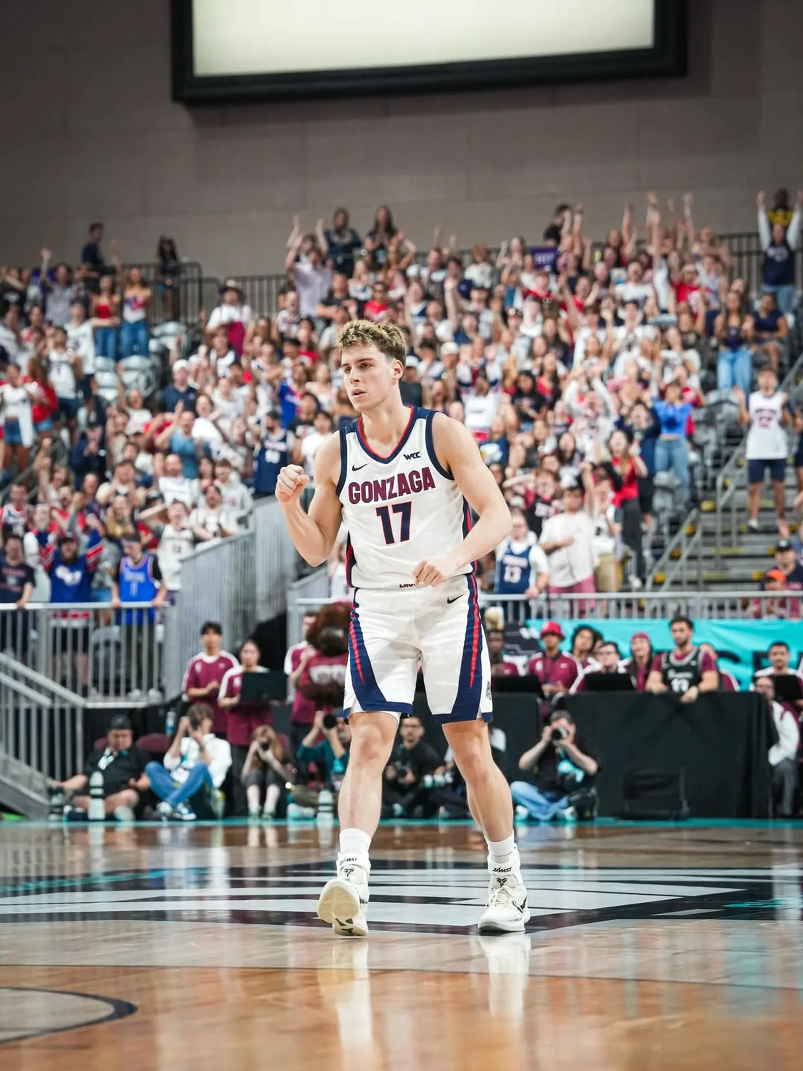 MARIO SAINT SUPERY LIDERA A GONZAGA PARA GANAR LA WCC