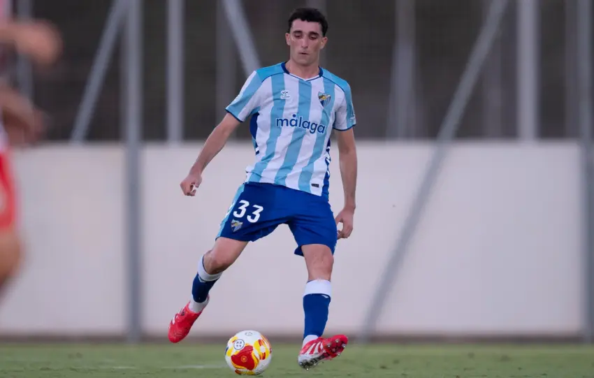 El Malagueño cae ante el Linares con dosis de mala suerte