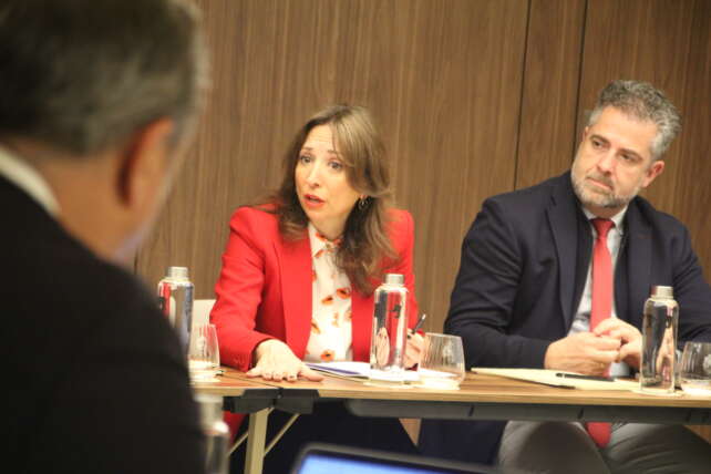 Navarro imagen Reunion Sector Turistico 16 marzo 2026 2