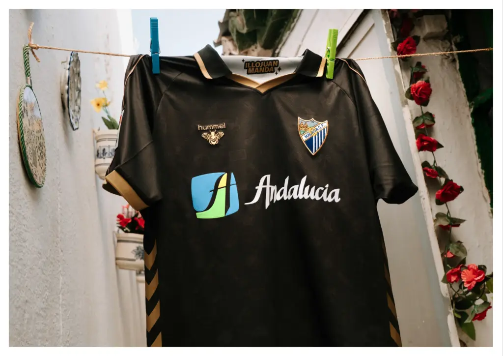 PRECIO Y CUÁNDO, DÓNDE Y CÓMO COMPRAR LA NUEVA CAMISETA RETRO DEL MÁLAGA CF
