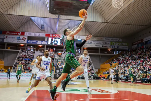 SERIEDAD SUDOR Y VICTORIA DEL UNICAJA EN GIRONA