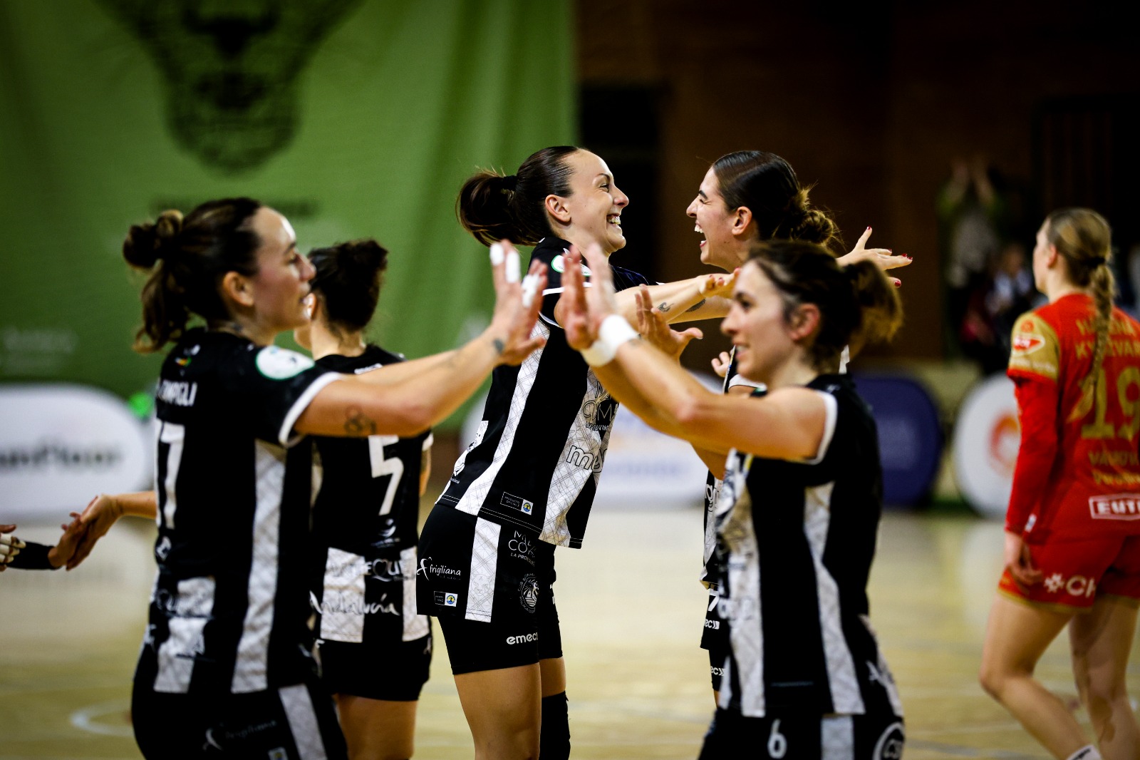 WhatsApp Image 2026 03 27 at 21.53.19 12