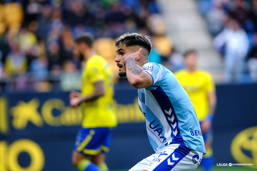 CRÓNICA Cádiz CF - Málaga CF | ¿Alguien ha pedido una exhibición?