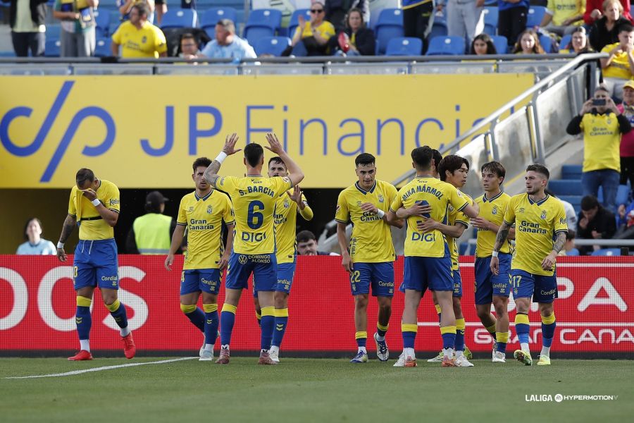 Radio Marca 6 Las Palmas sufre pero gana al Sporting para seguir apretando los playoffs