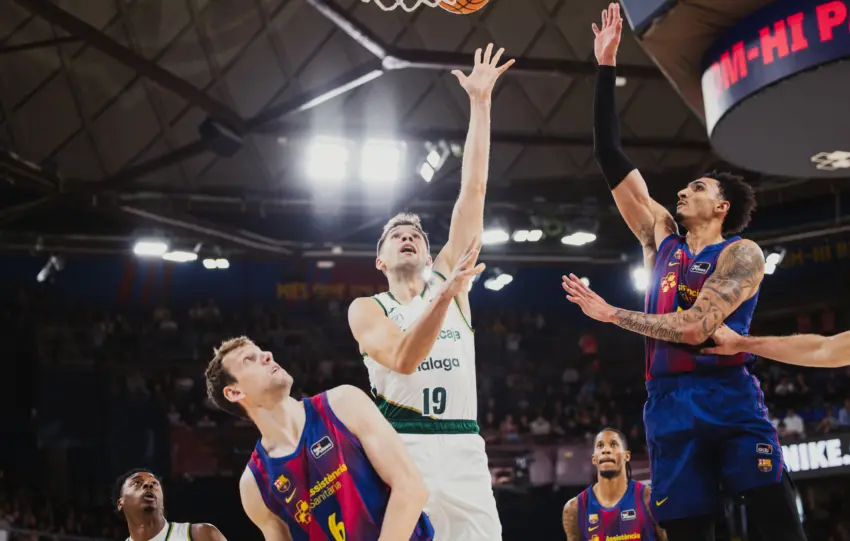 Este es el resumen de la derrota del Unicaja ante Barcelona (97 - 91)