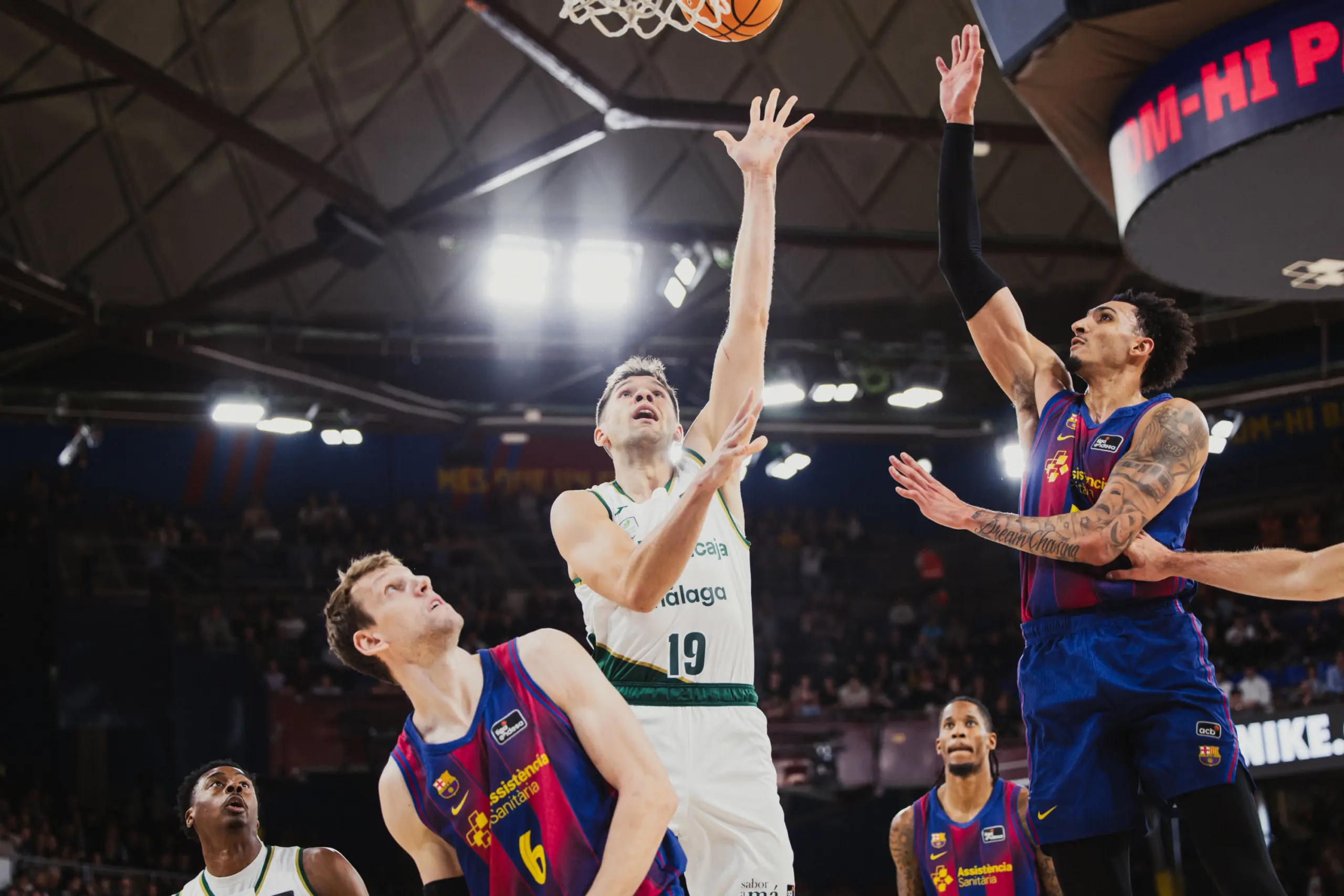 Este es el resumen de la derrota del Unicaja ante Barcelona (97 - 91)