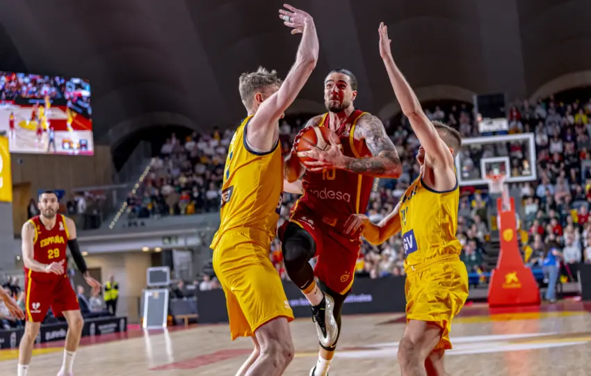 Francis Alonso y Paco Aurioles completan la Ventana FIBA con pleno de triunfos españoles