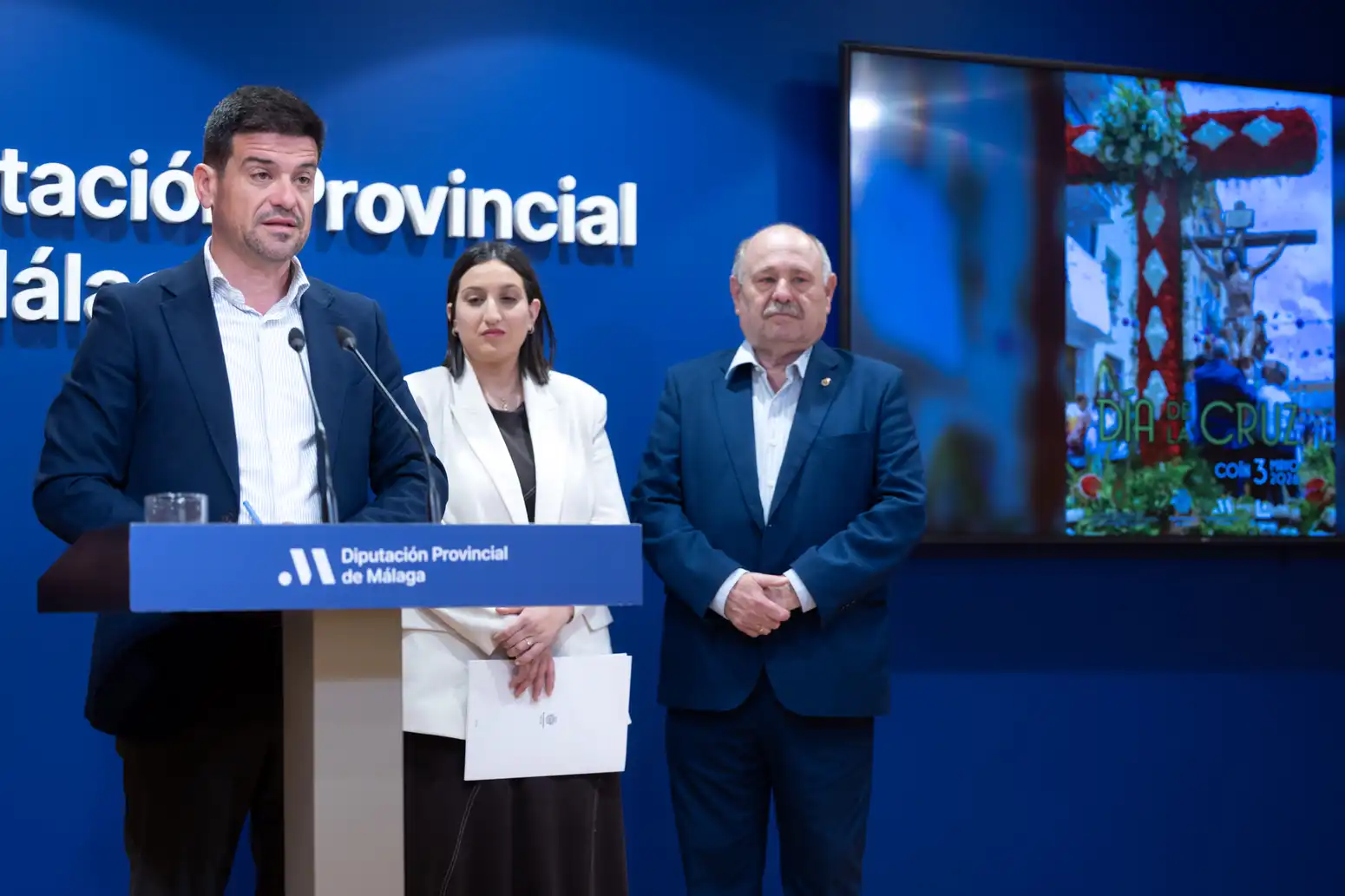 38 - CRUCES DE MAYO DE COÍN