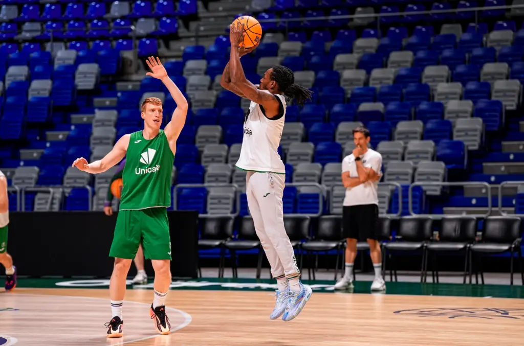 4 - ENTRENAMIENTO PREVIO UNICAJA VS ALBA BERLÍN